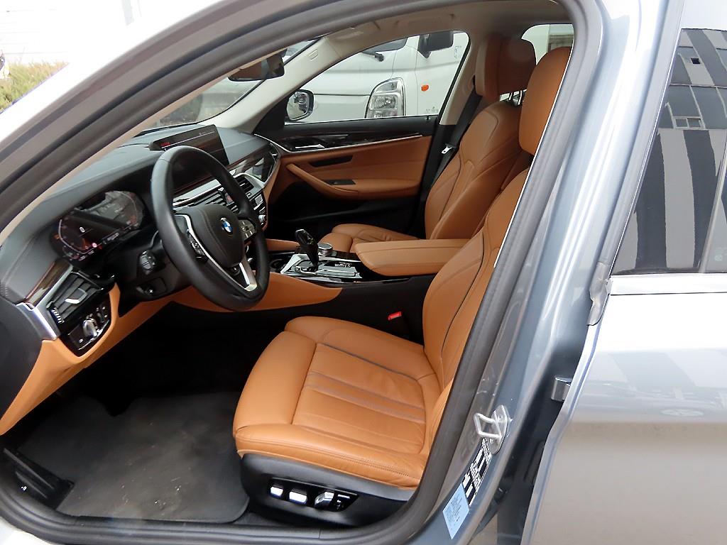 BMW 5 Series - Vista 5