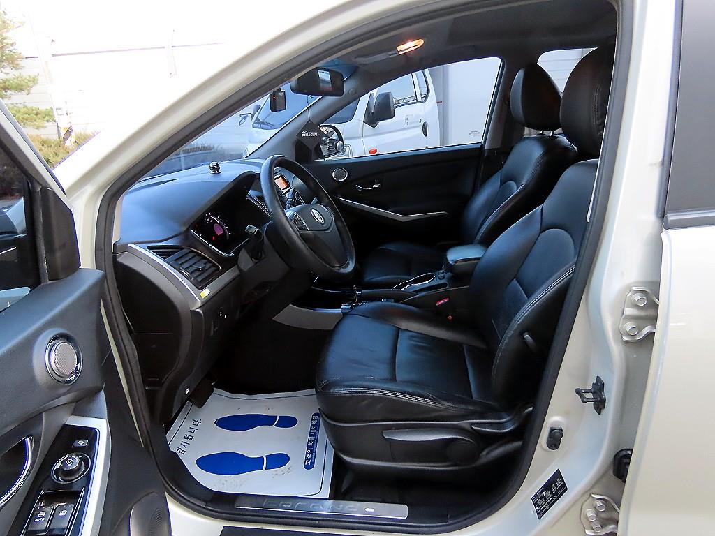 Ssangyong Korando - Vista 5