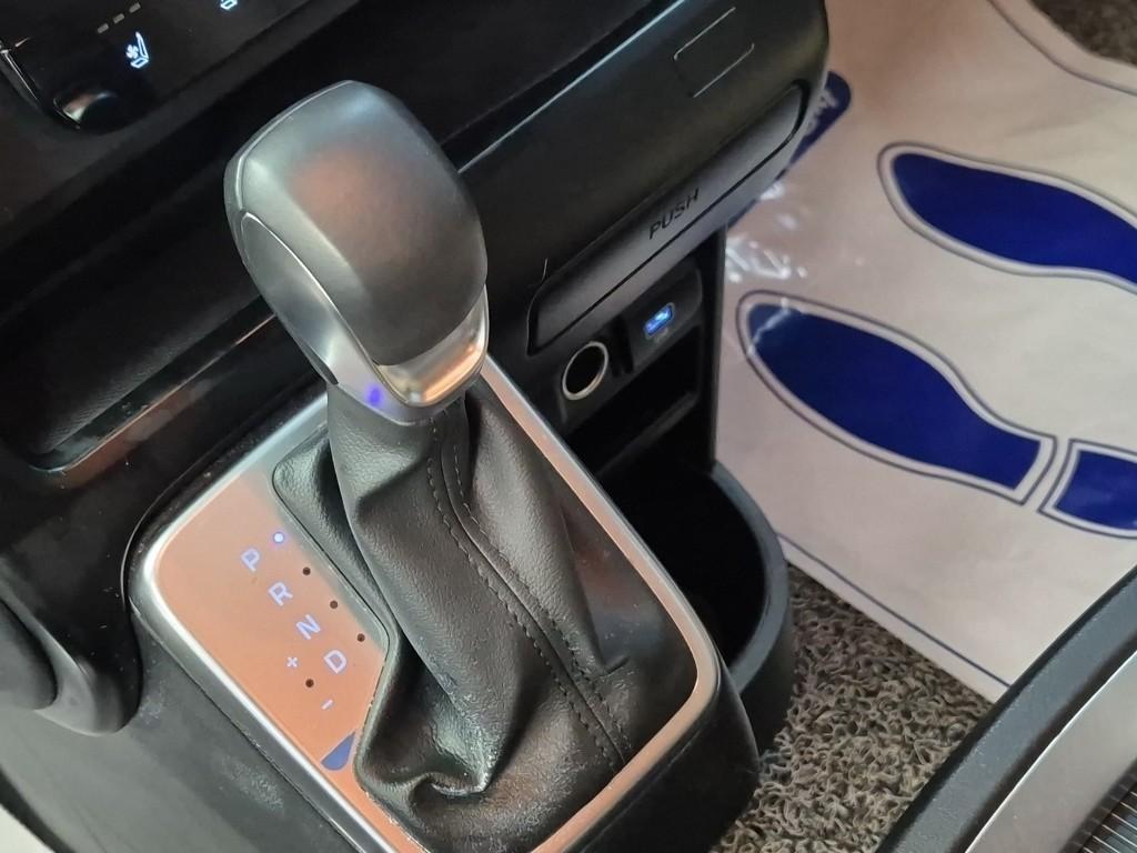 HYUNDAI Staria - Vista 8