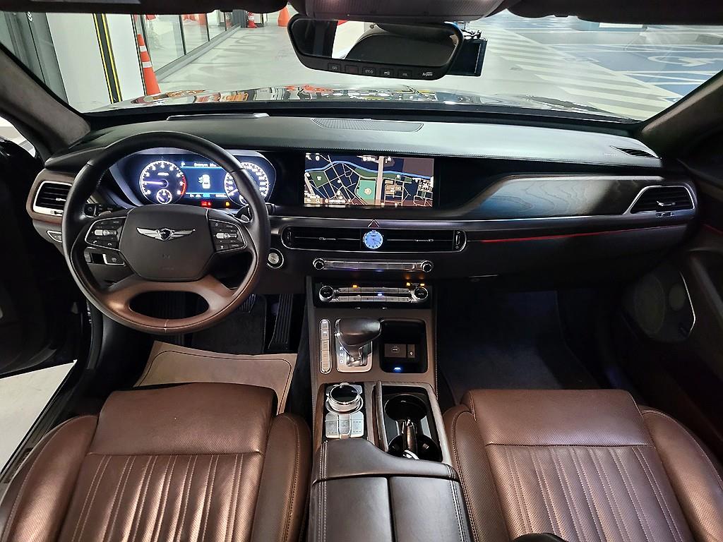 Genesis G90 - Vista 6