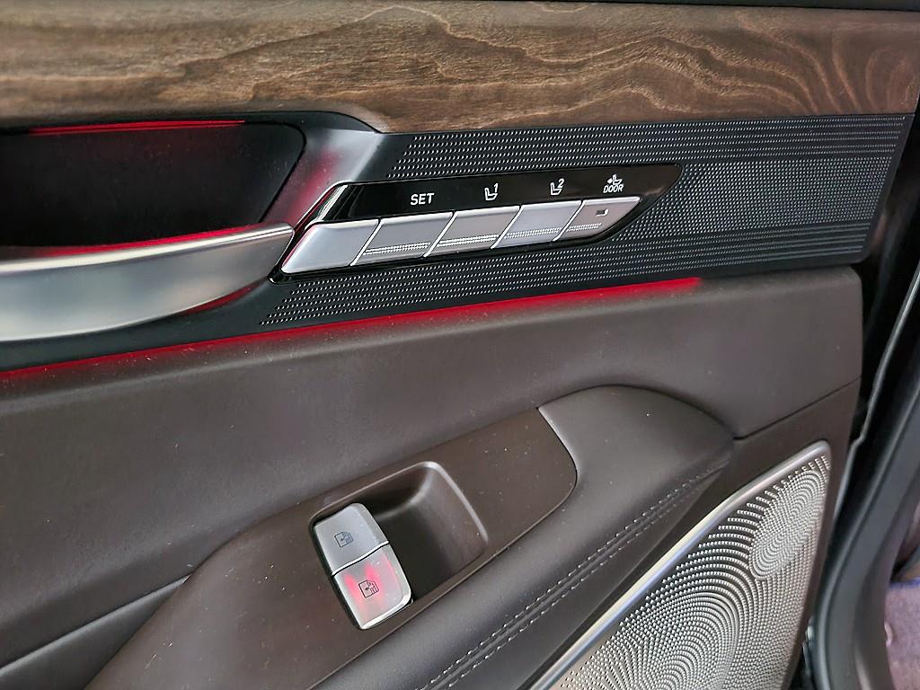 Genesis G90 2019 Negro - Importación desde Corea - HF Imports Iquique - Foto 13