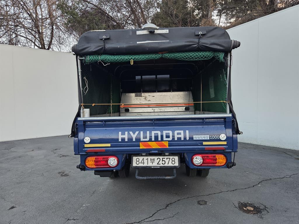 Small Truck Cargo (small) - Vista 4