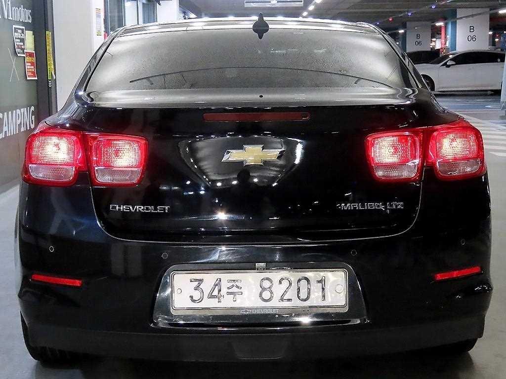 Chevrolet Malibu - Vista 4