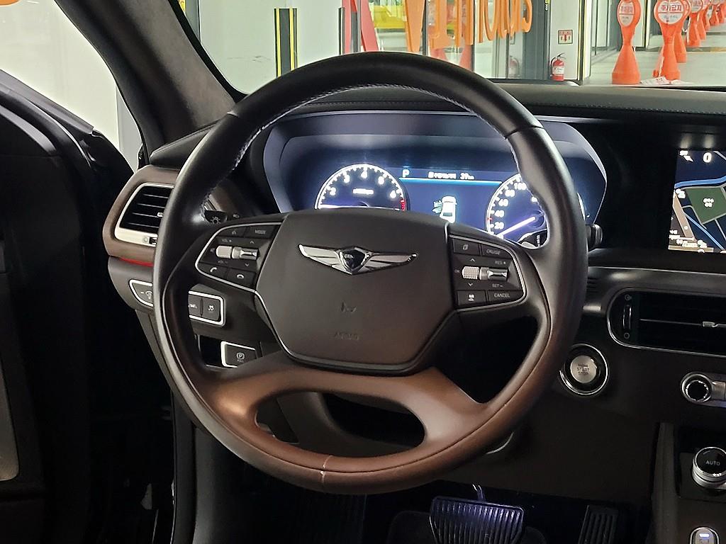 Genesis G90 - Vista 9