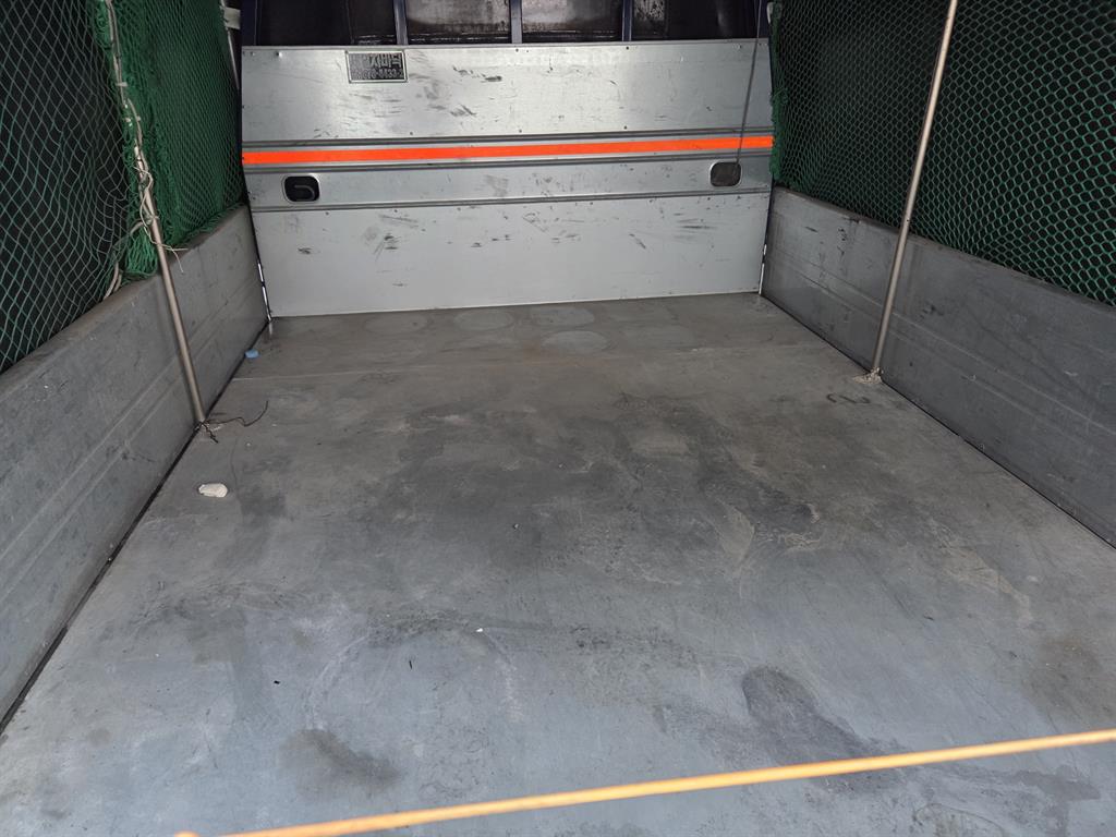 Small Truck Cargo (small) - Vista 8