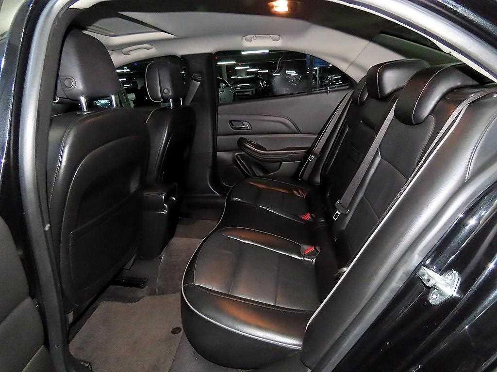 Chevrolet Malibu - Vista 8