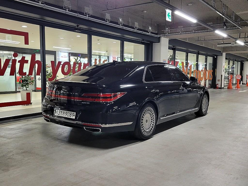 Genesis G90 - Vista 4