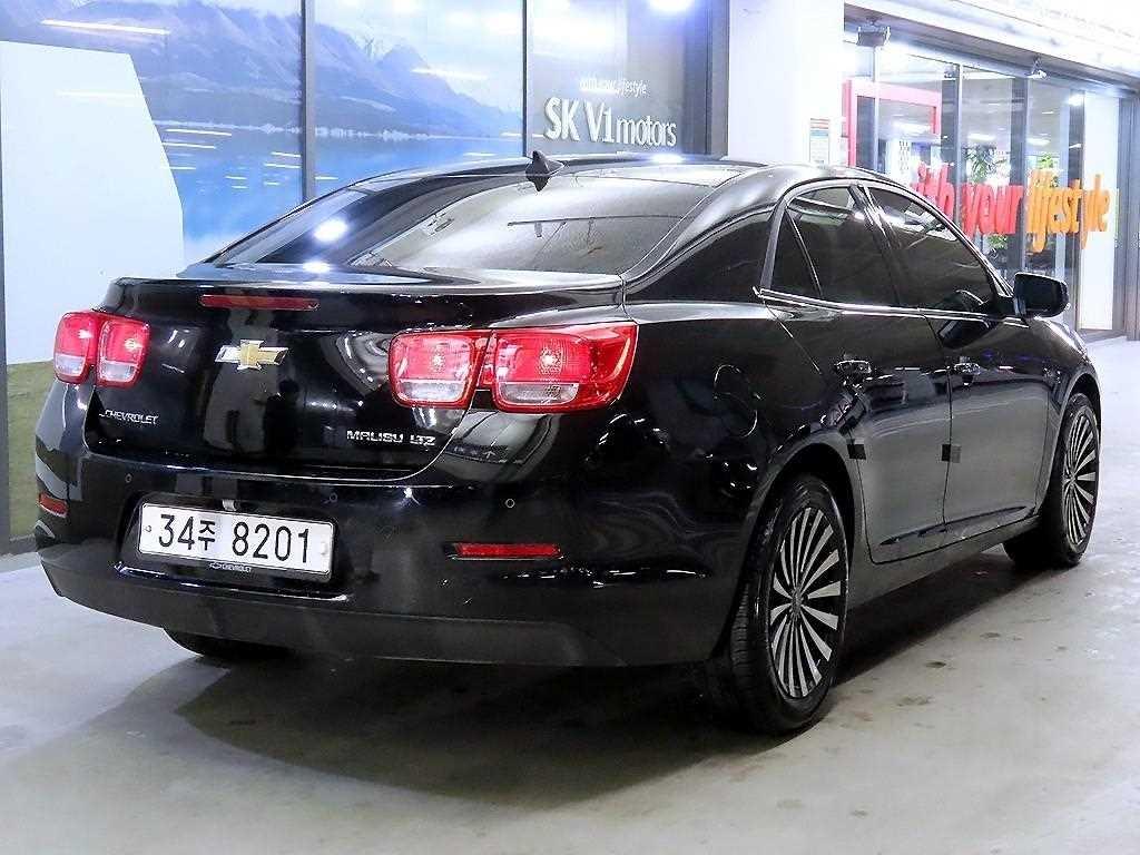 Chevrolet Malibu - Vista 5