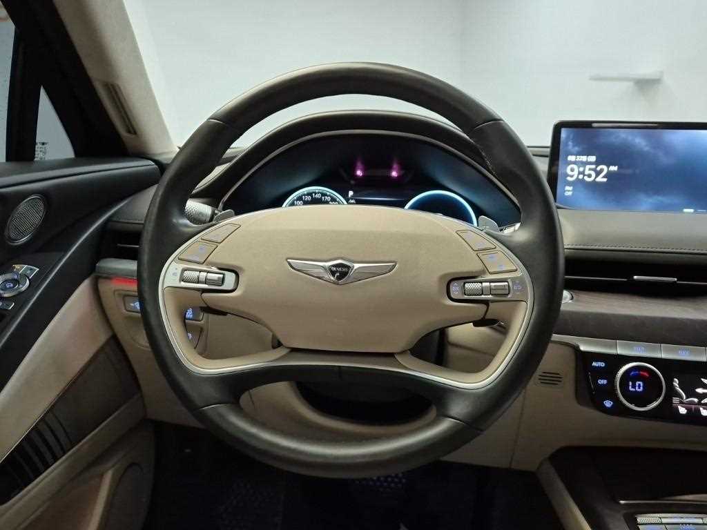 Genesis G80 - Vista 9