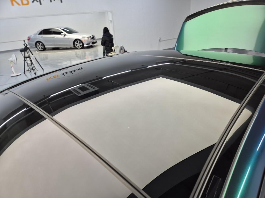 Mercedes Benz E class 2018 Verde - Importación desde Corea - HF Imports Iquique - Foto 13