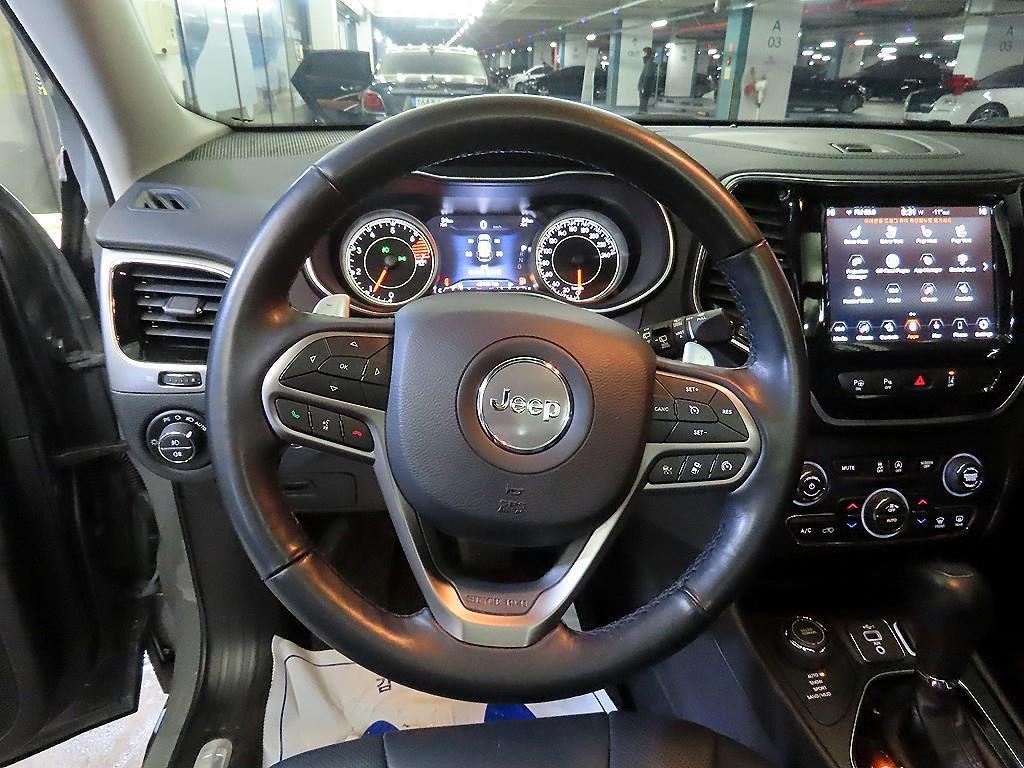 Jeep Cherokee - Vista 8