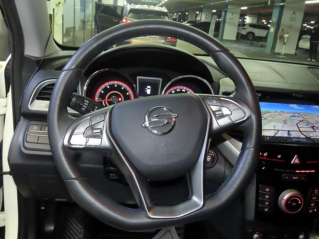 Ssangyong Tivoli - Vista 8