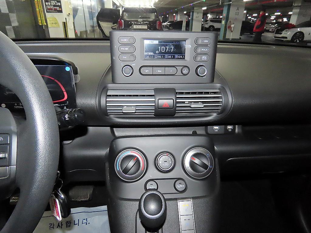 HYUNDAI Casper - Vista 11