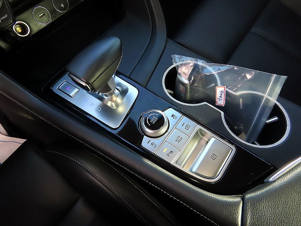 Genesis G70 - Vista 11