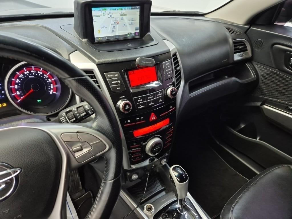 Ssangyong Tivoli - Vista 10