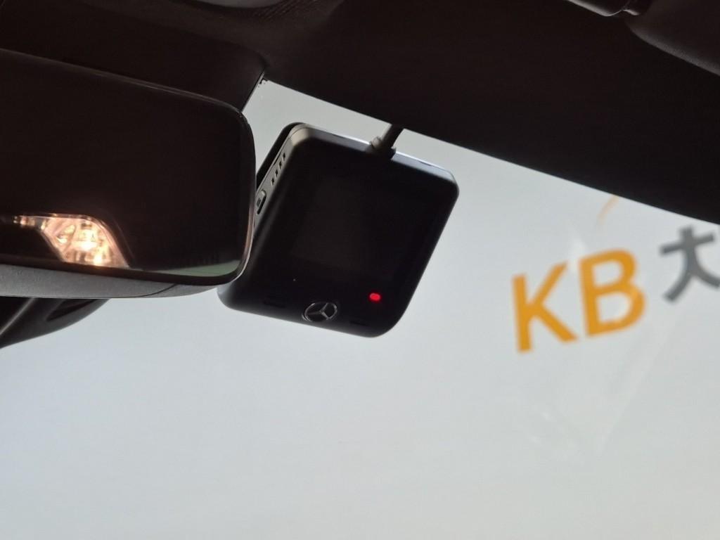 Mercedes Benz CLA Class 2023 Blanco - Importación desde Corea - HF Imports Iquique - Foto 17