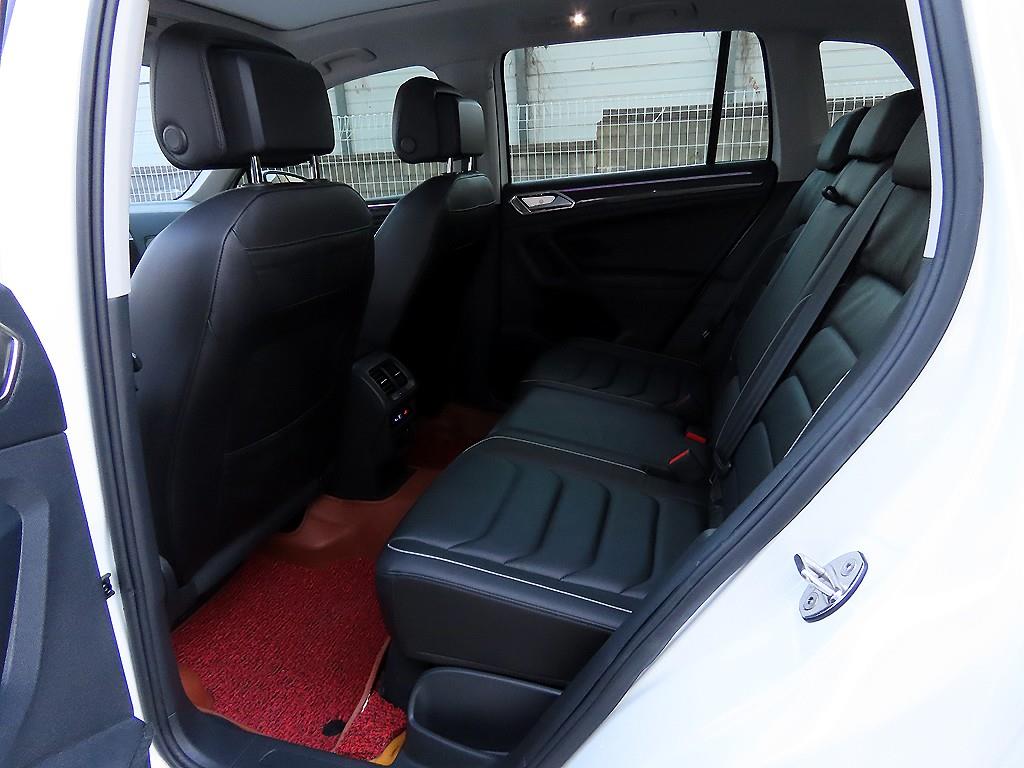 Volkswagen Tiguan - Vista 6