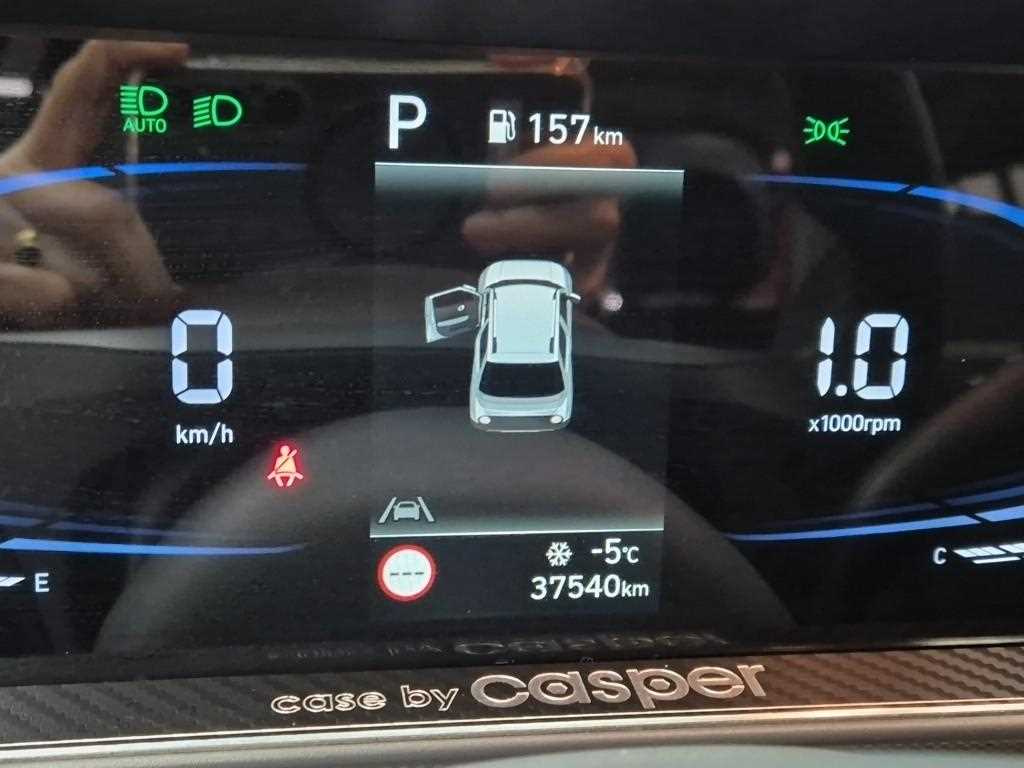 HYUNDAI Casper - Vista 6