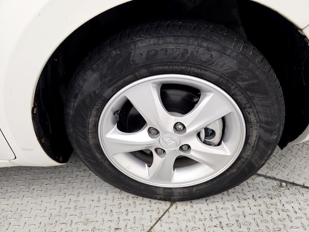 KIA Pride 2012 Blanco - Importación desde Corea - HF Imports Iquique - Foto 20