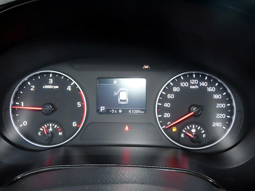 KIA Seltos - Vista 9