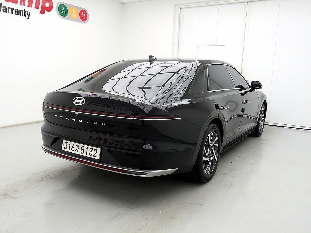 HYUNDAI Grandeur - Vista 4