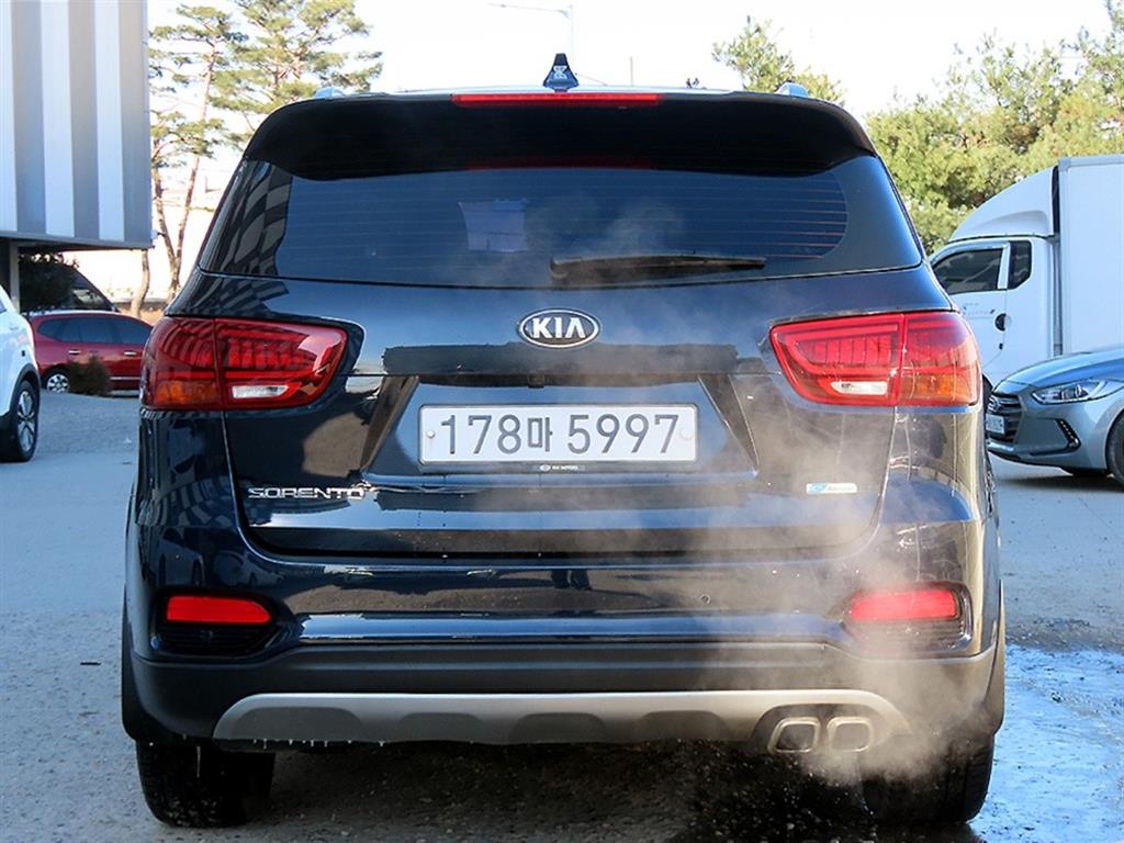 KIA Sorento - Vista 4