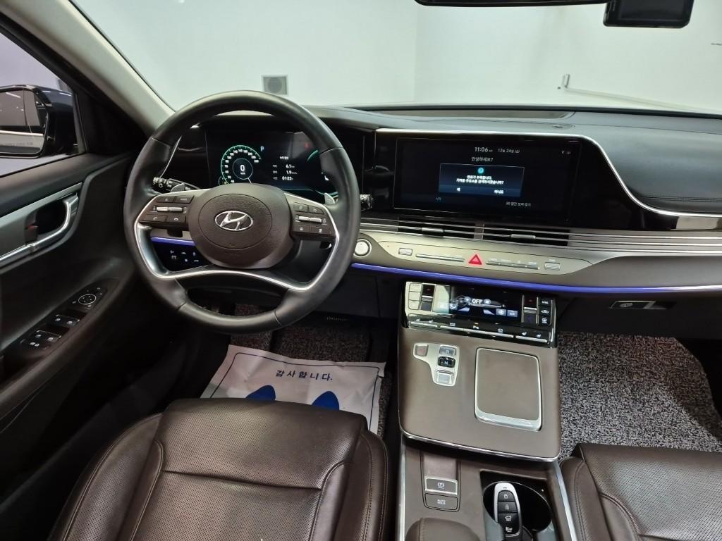 HYUNDAI Grandeur - Vista 7