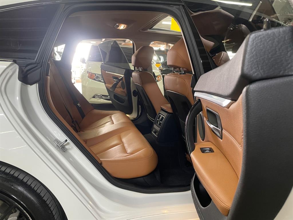 BMW 4 Series - Vista 9