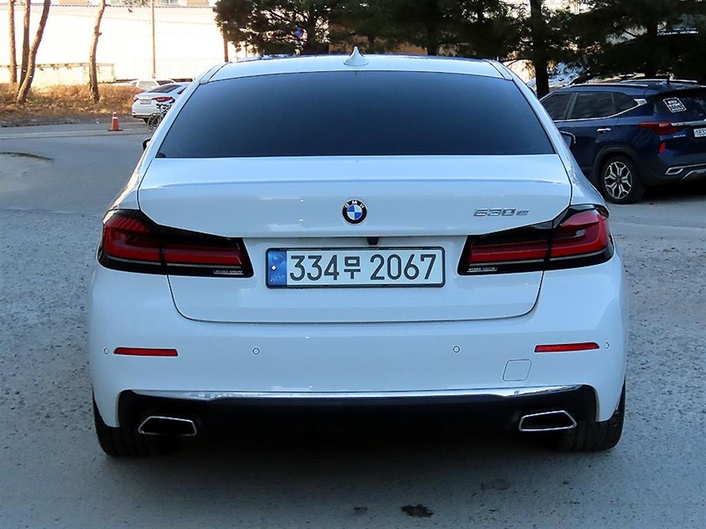 BMW 5 Series - Vista 4