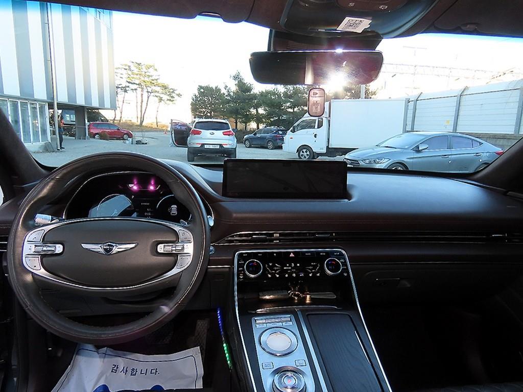 Genesis GV80 - Vista 7