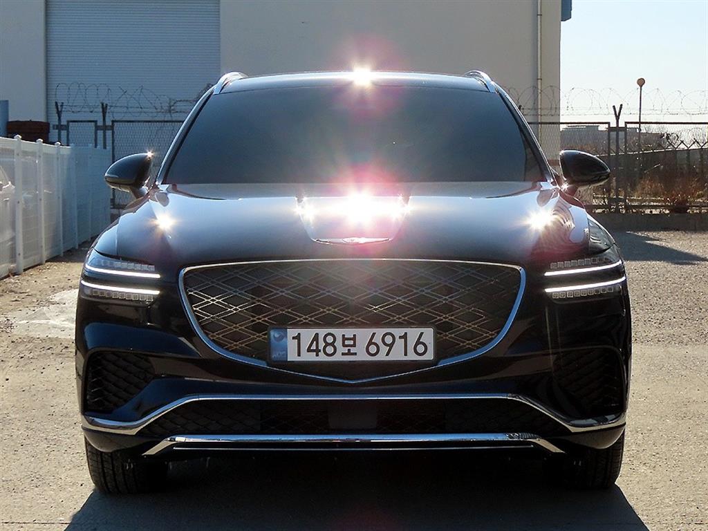 Genesis GV70 2025 Negro - Importación desde Corea - HF Imports Iquique - Foto 1