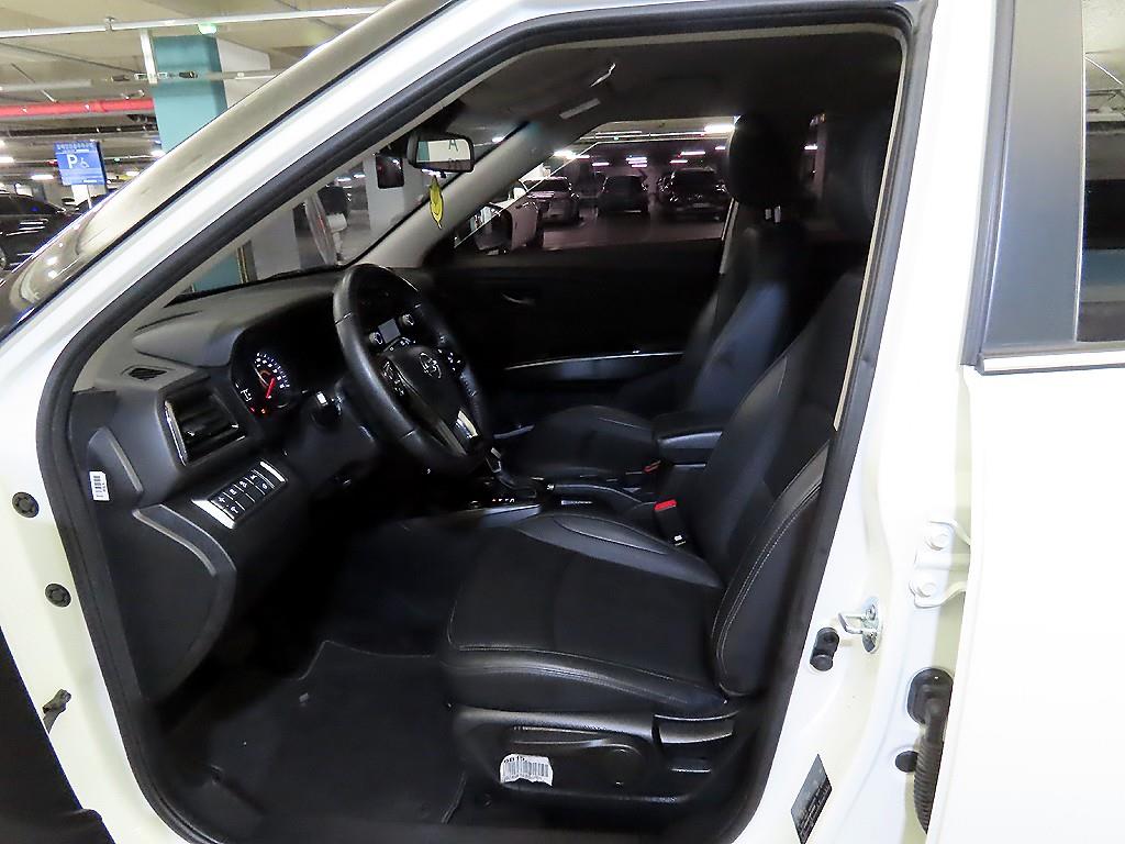 Ssangyong Tivoli - Vista 6