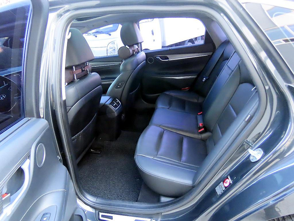 HYUNDAI Grandeur - Vista 6