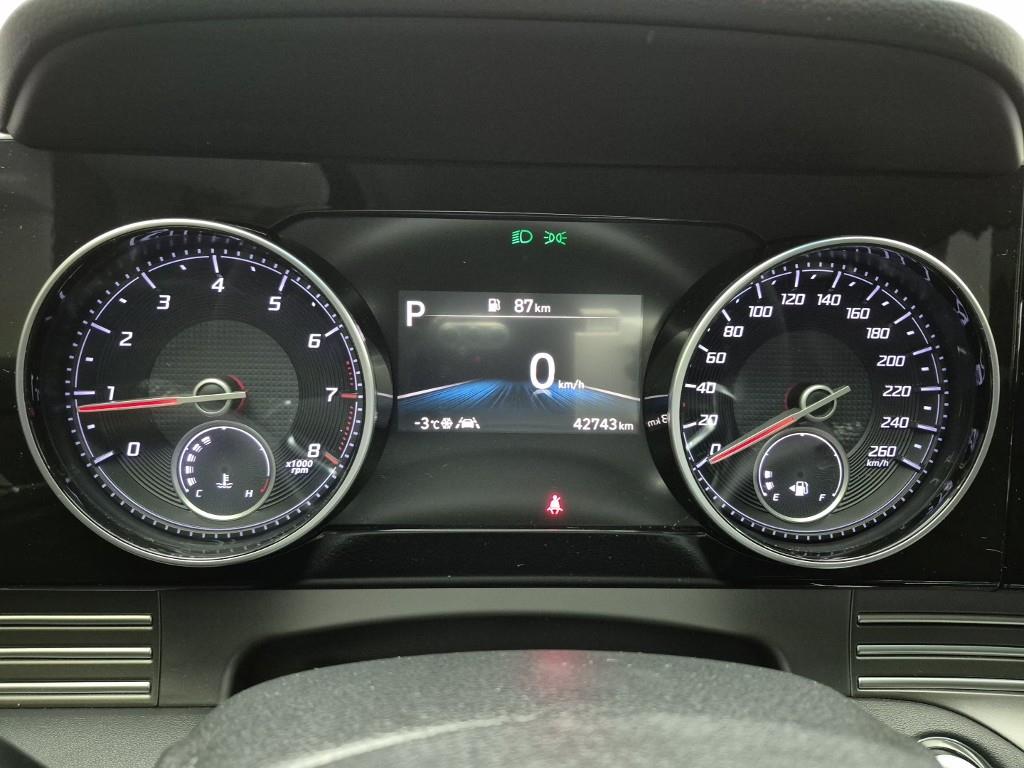 HYUNDAI Grandeur - Vista 7