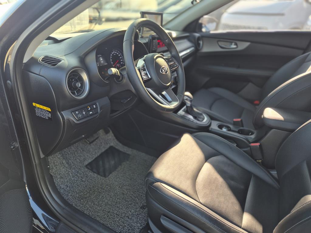 KIA K3 2019 Negro - Importación desde Corea - HF Imports Iquique - Foto 13