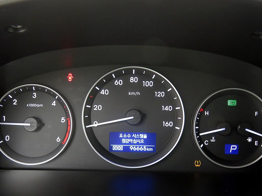 HYUNDAI Starex 2019 Amarillo - Importación desde Corea - HF Imports Iquique - Foto 13