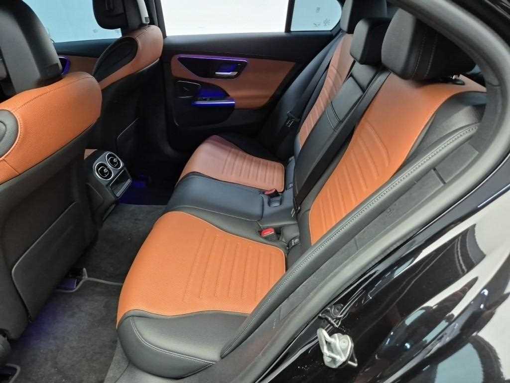 Mercedes Benz C Class - Vista 12