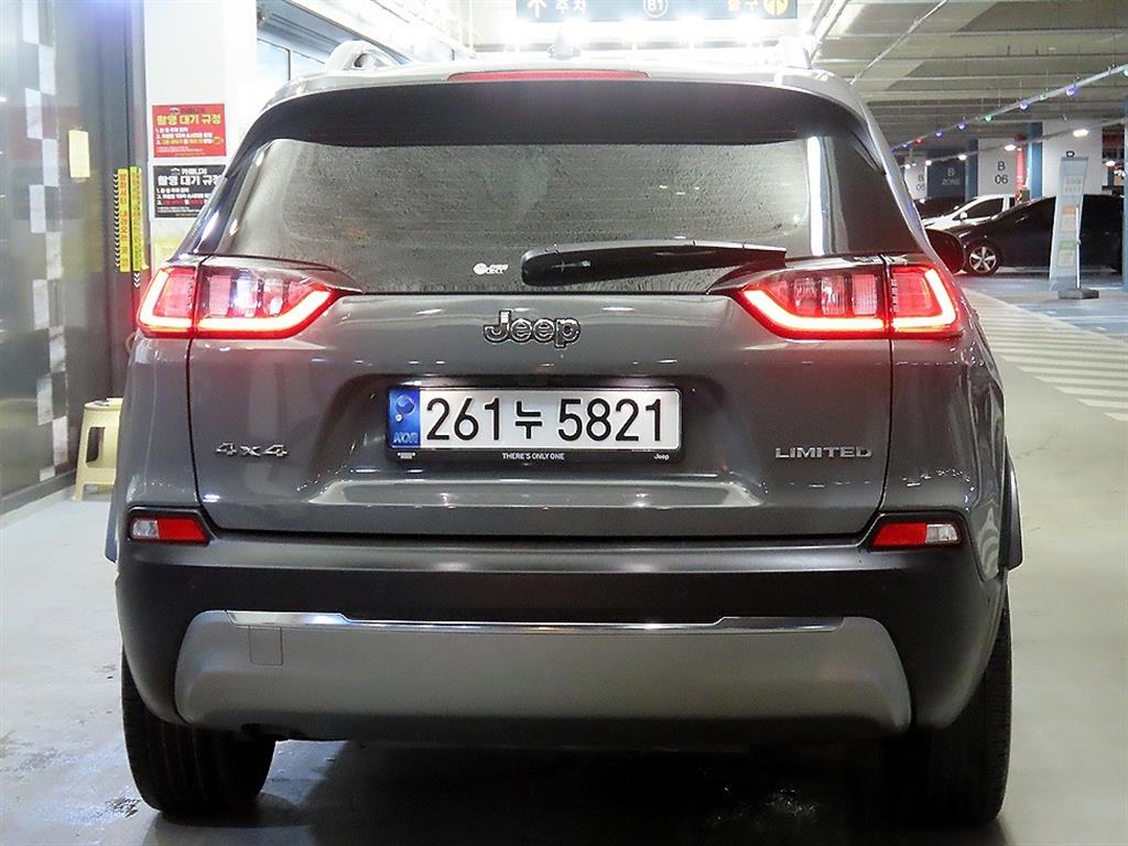 Jeep Cherokee - Vista 5