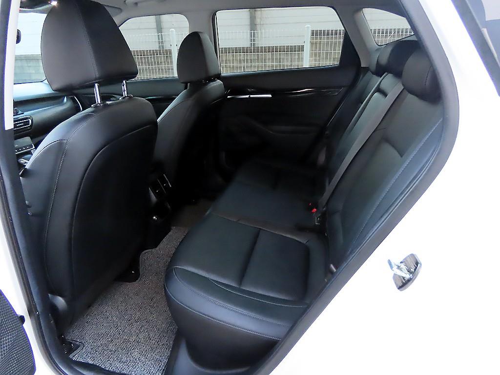 KIA Seltos - Vista 6