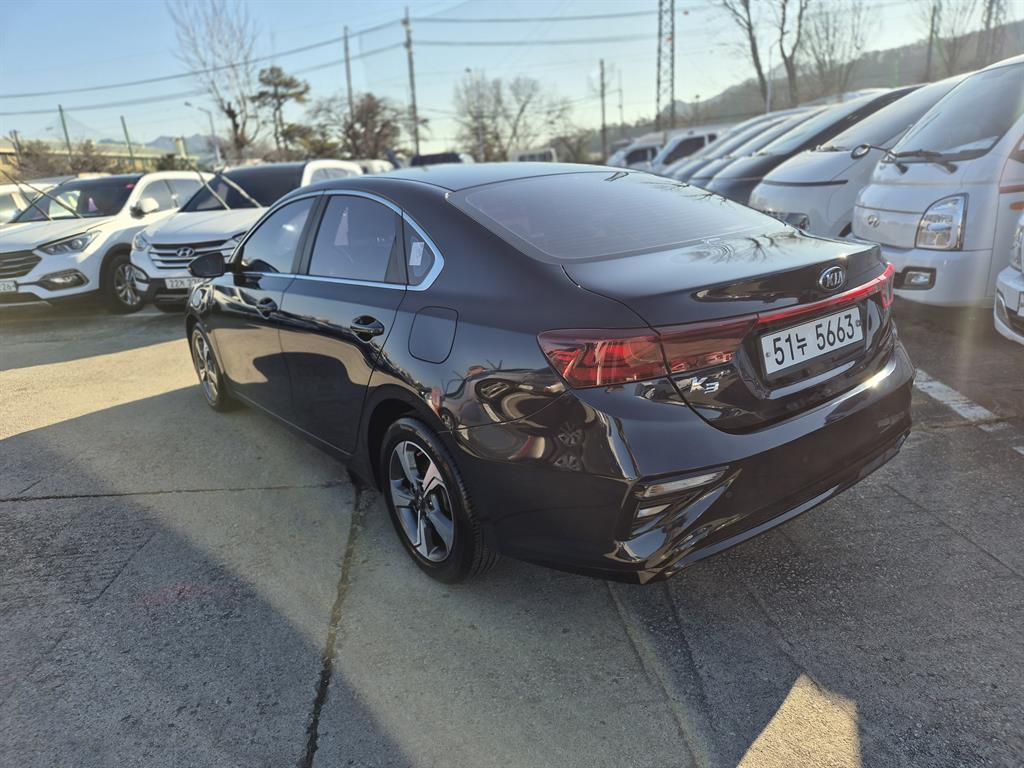 KIA K3 - Vista 7