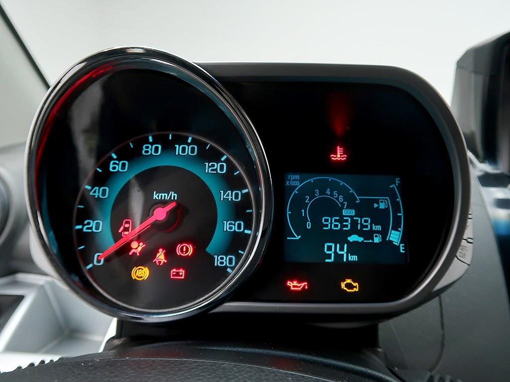 Chevrolet Spark - Vista 11