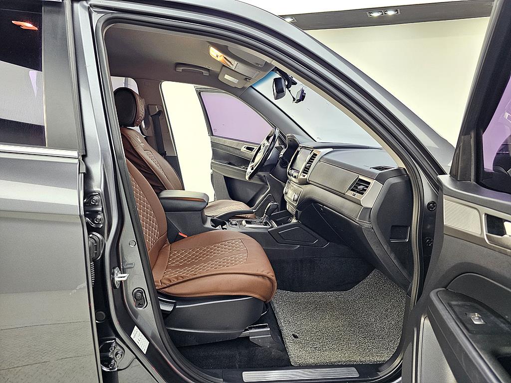 Ssangyong Rexton - Vista 11