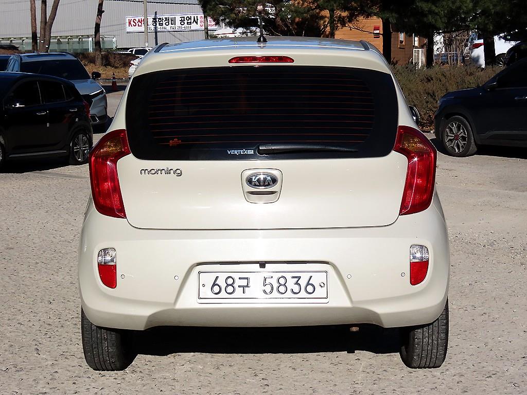 KIA Morning - Vista 4