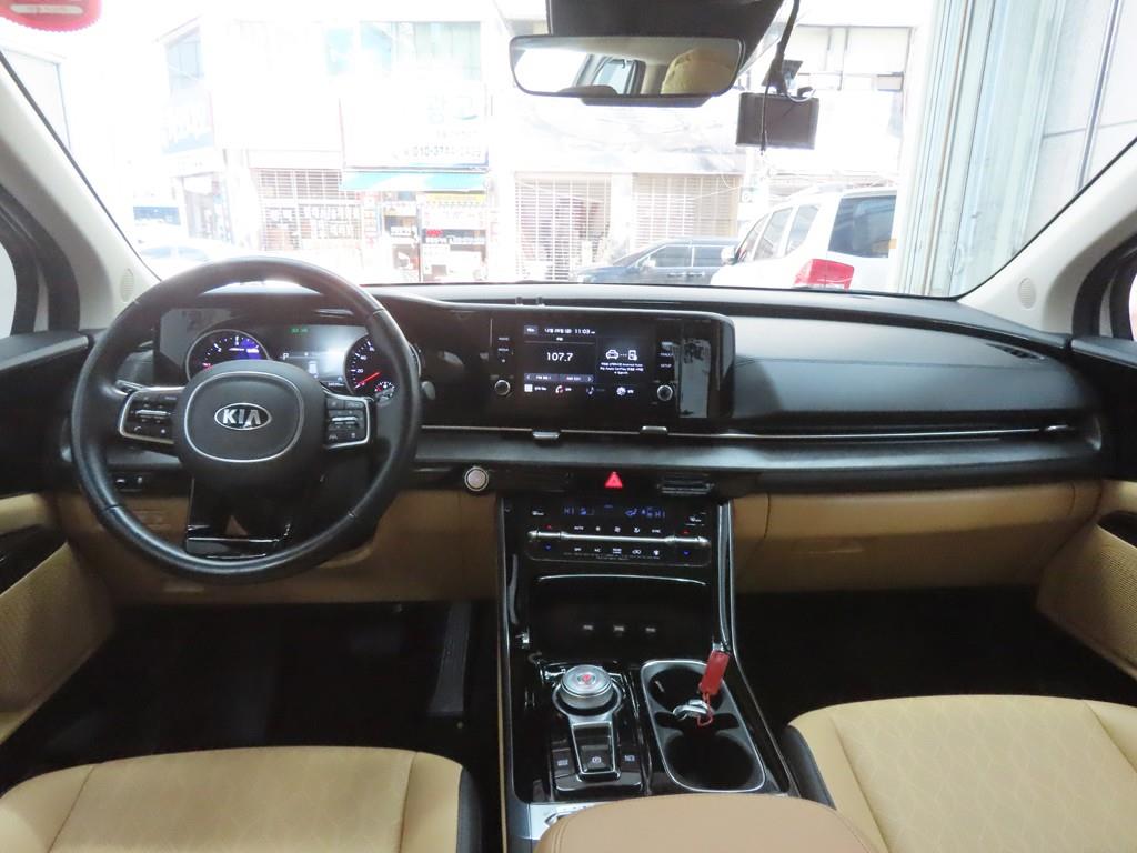 KIA Carnival - Vista 7