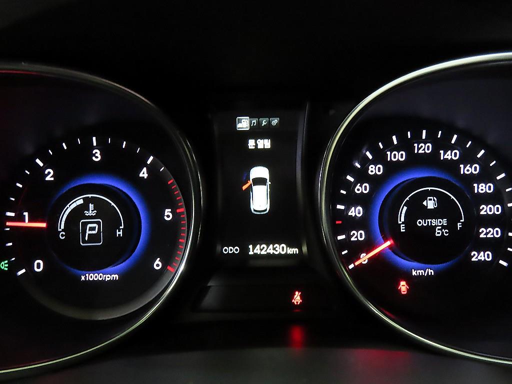 HYUNDAI Santa Fe - Vista 9