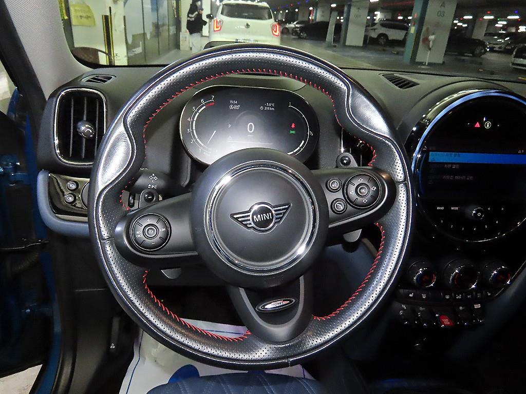 Mini Countryman - Vista 8