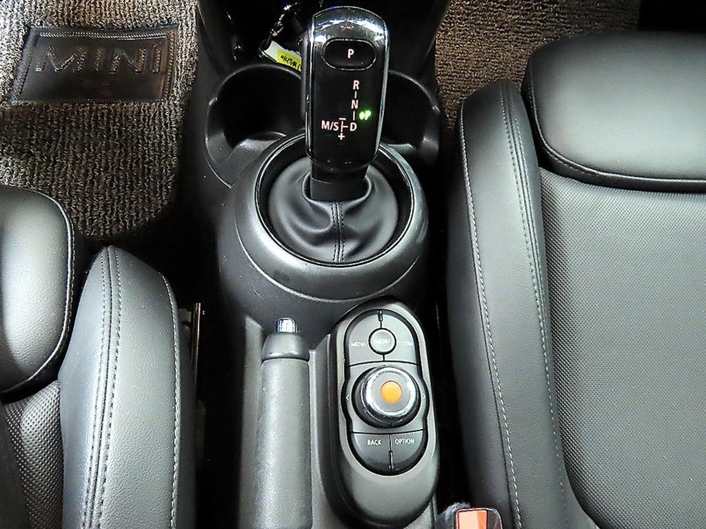 Mini Cooper - Vista 10