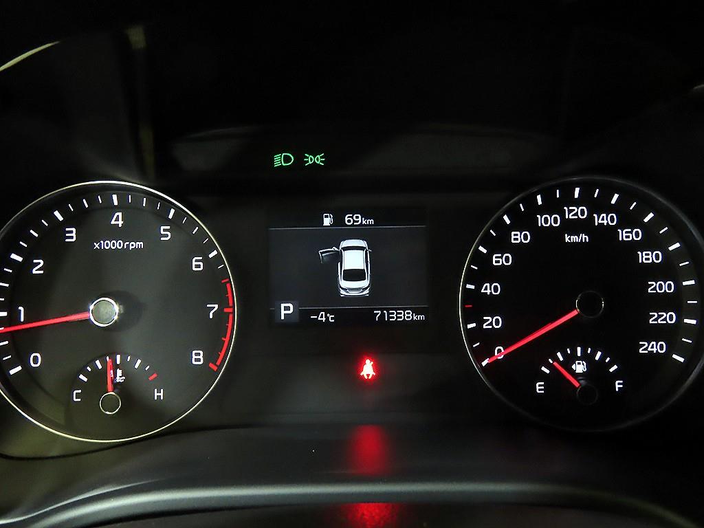 KIA K3 - Vista 9