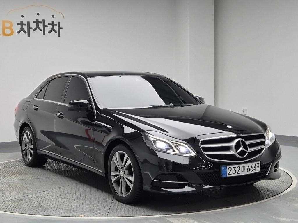 Mercedes Benz E class - Vista 4