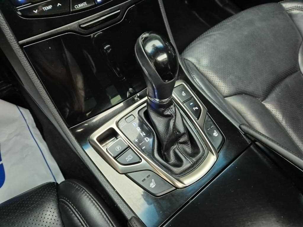 HYUNDAI Grandeur - Vista 12